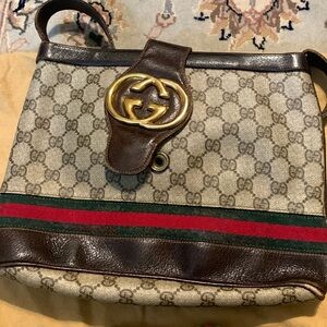 Vintage Gucci bag with wallet